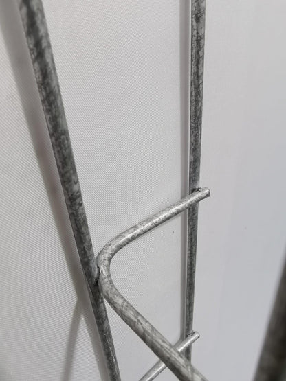 Chemin de câbles longueur 29 cm, profondeur 5 cm, mailles 5 x 10 cm