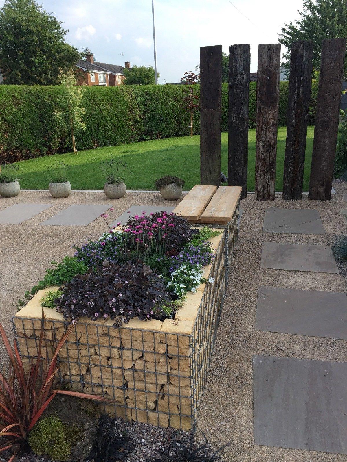 Højbed firkantet 130 cm x 50 cm x 80 cm (L x H x D), maskestørrelse 5 x 10 cm, vægtykkelse 10 cm