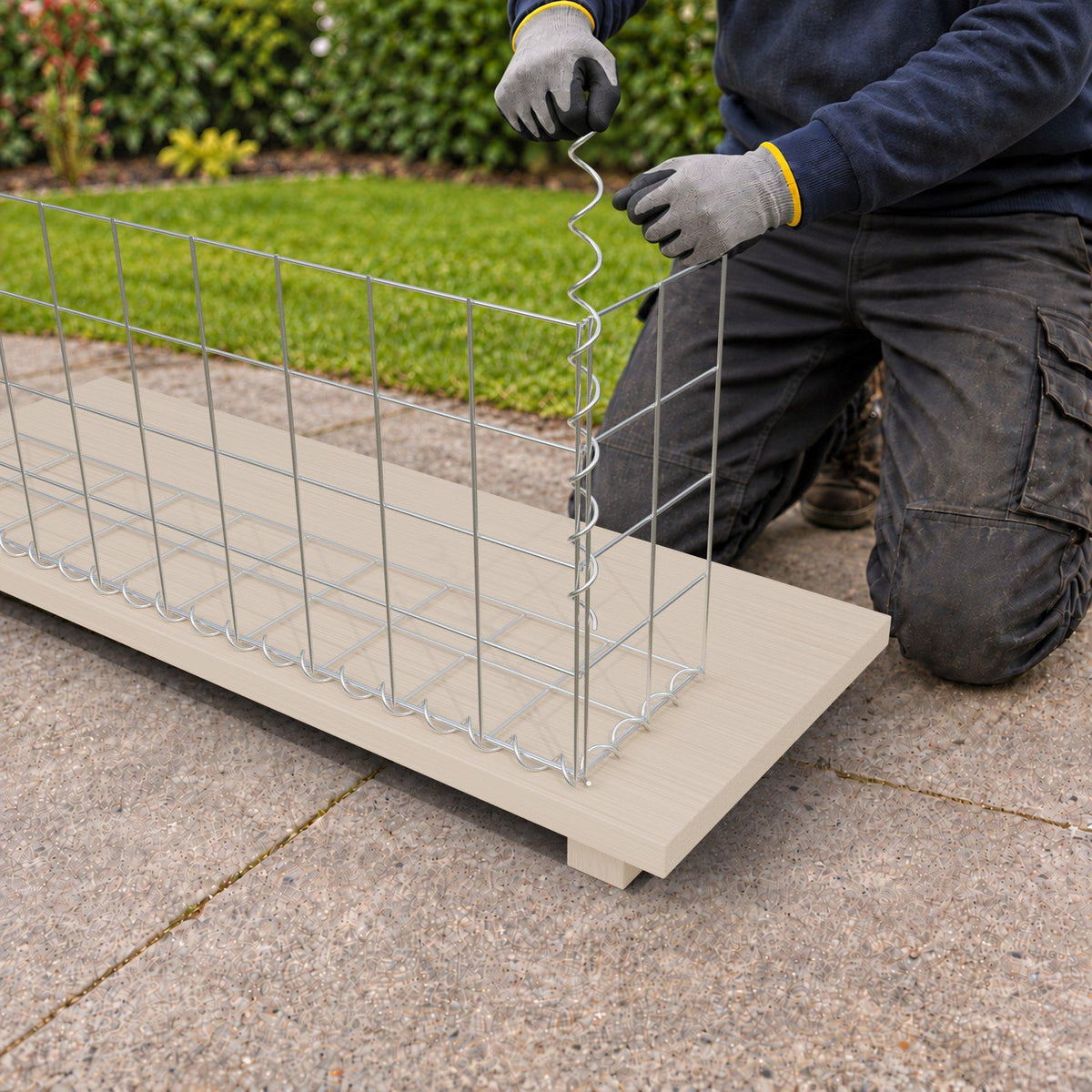 Schanskorf 100 cm x 40 cm x 20 cm (L x H x D), maaswijdte 10 cm x 10 cm, spiraalvormig