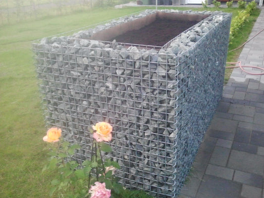 Højbed firkantet 200 cm x 100 cm x 100 cm (L x H x D), maskestørrelse 5 x 5 cm, vægtykkelse 10 cm