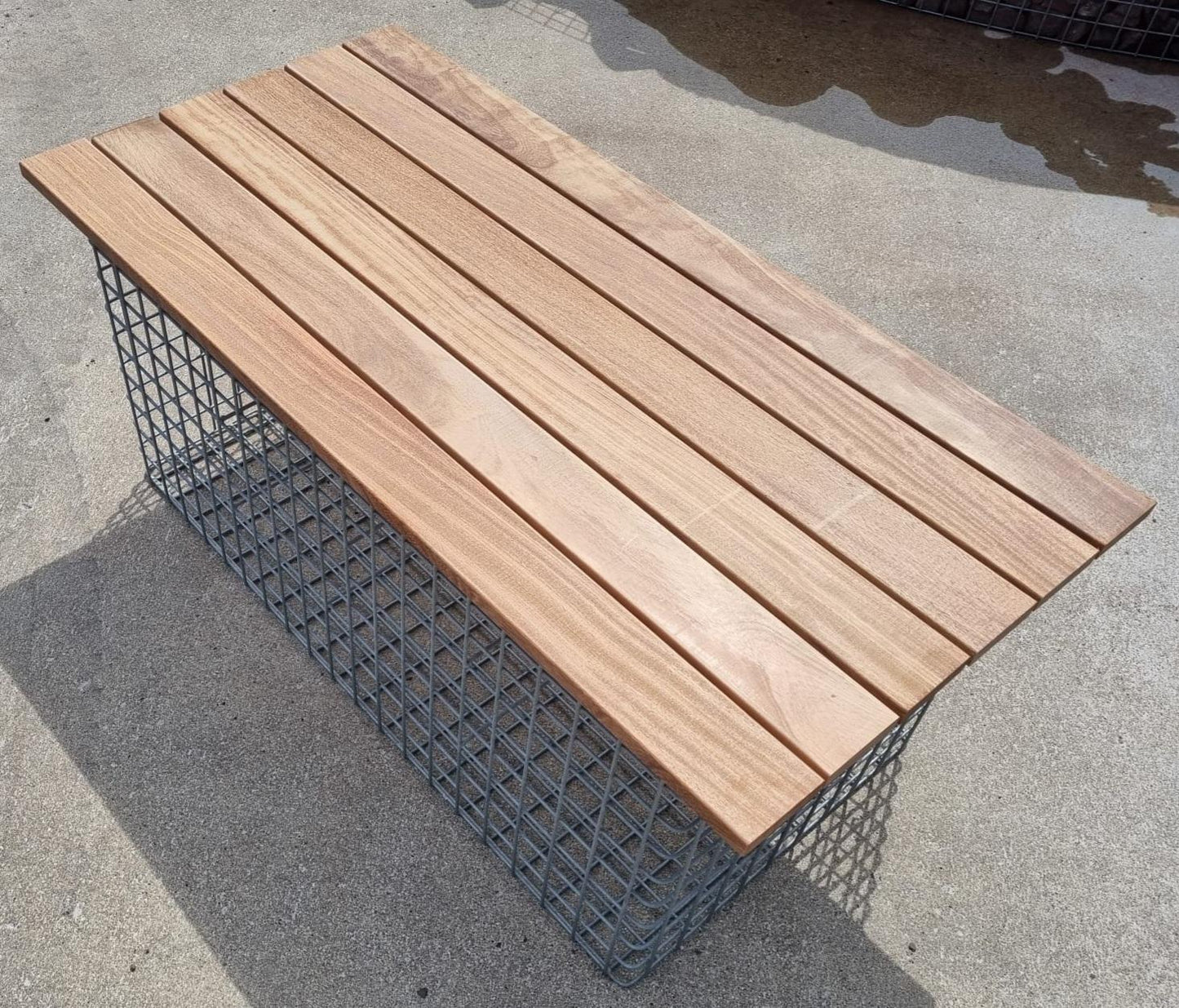 Banc de jardin Cumaru 102 x 45 x 52 cm, MW 5 x 5 cm, galvanisé à chaud