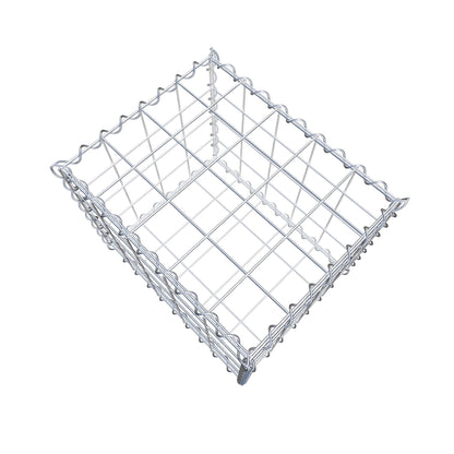 Schanskorf 50 cm x 40 cm x 40 cm (L x H x D), maaswijdte 10 cm x 10 cm, spiraalvormig